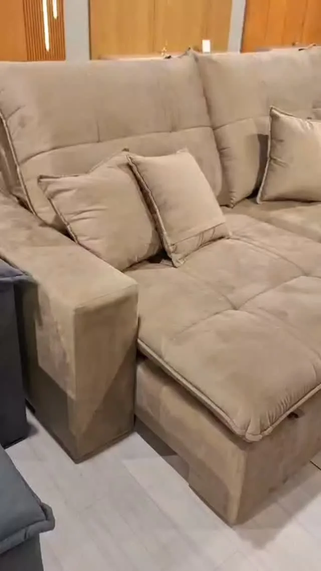 Sofá retrátil em suede, bege